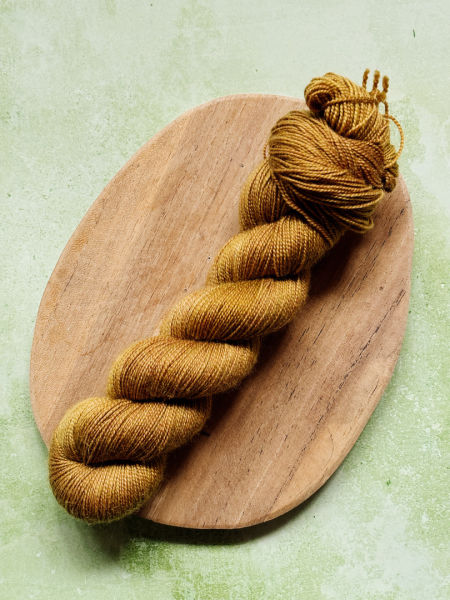 mocna 100g / szarlotka