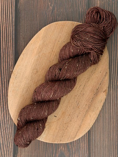 piegowata 100g / brownie (nopki czarny/brąz)